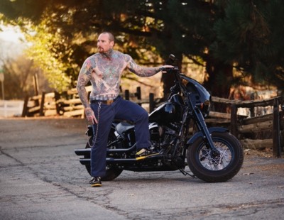  Artist Brandon Garic Notch - Photograph by www.J-Morton.com 