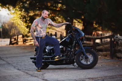  Artist Brandon Garic Notch - Photograph by www.J-Morton.com 