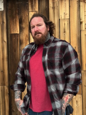  Artist Brandon Garic Notch - Photograph by Annamarie Notch 